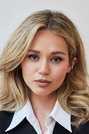 Brec Bassinger portrait