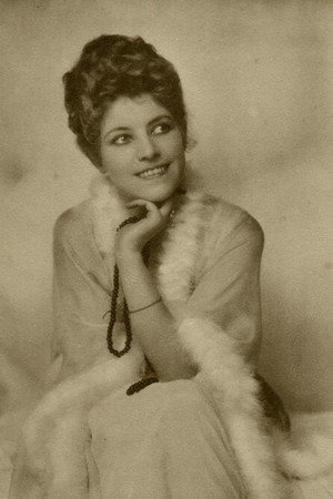 Hilde Woerner portrait