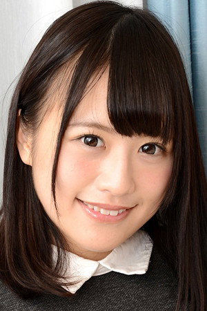 Moe Hazuki portrait