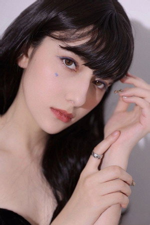 A Yixia portrait