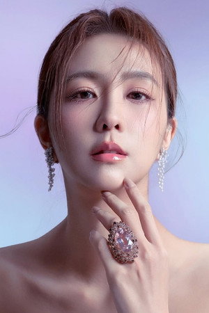 Amanda Chou portrait