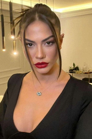 Demet Özdemir portrait