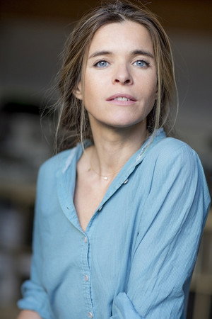 Samantha Rénier portrait