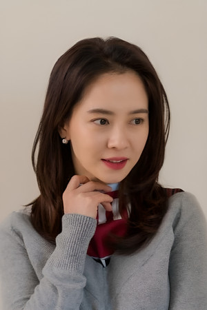 Song Ji-hyo portrait