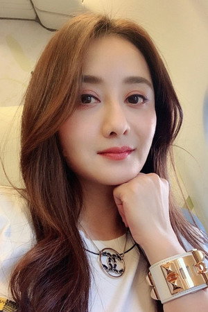 Vivian Chen portrait