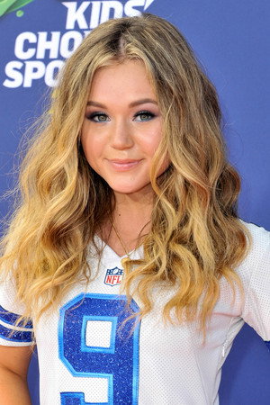 Brec Bassinger portrait