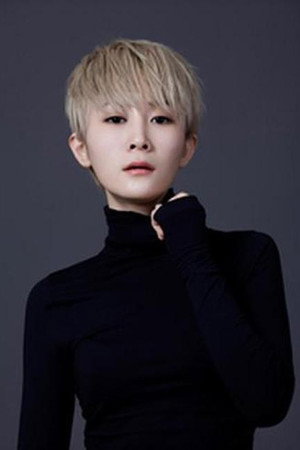 Zhao Shimeng portrait