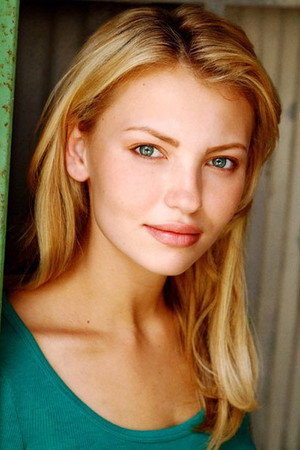 Evelina Turen portrait