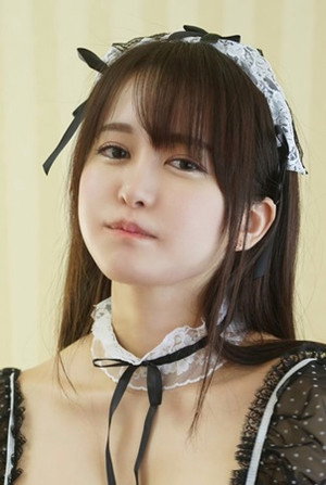 Shizuna Ito portrait