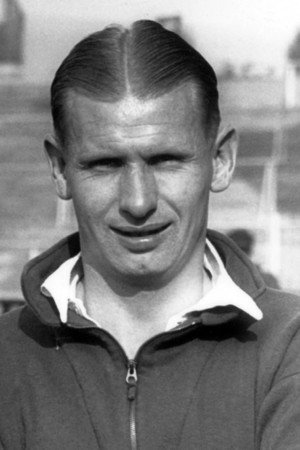Cliff Bastin portrait