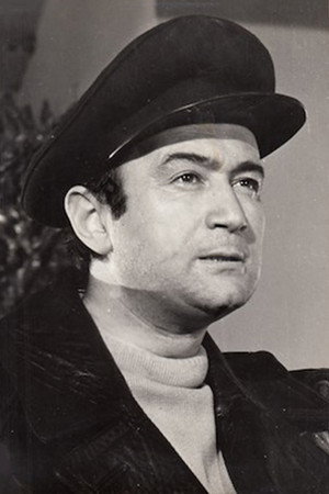 Bülent Oran portrait