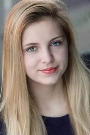 Holly Mackie portrait