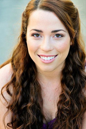 Samantha Aper portrait