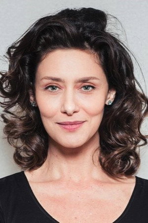 Maria Fernanda Cândido portrait