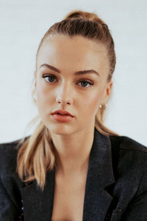 Lilly Krug portrait