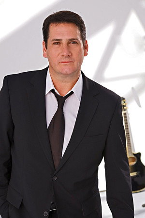 Tony Hadley portrait