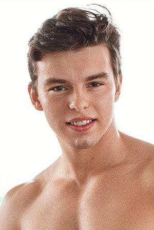 Mark Laysson portrait