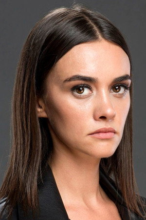 Hande Soral portrait