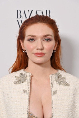 Eleanor Tomlinson portrait