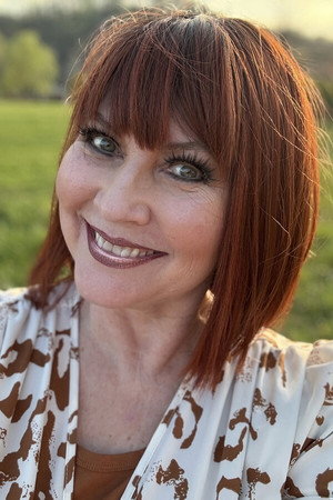 Cindy Lowther portrait