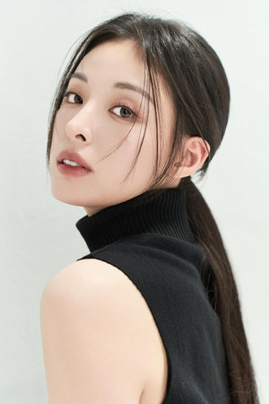 Min Ha-ram portrait