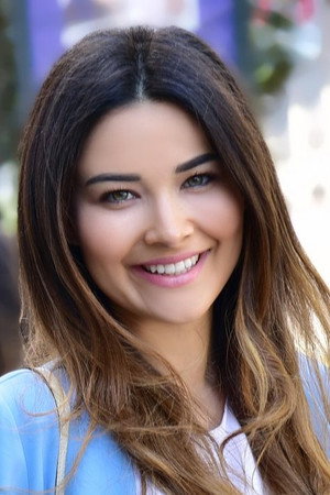 Gizem Hatipoglu portrait