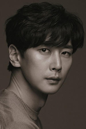 Shim Ji-ho portrait