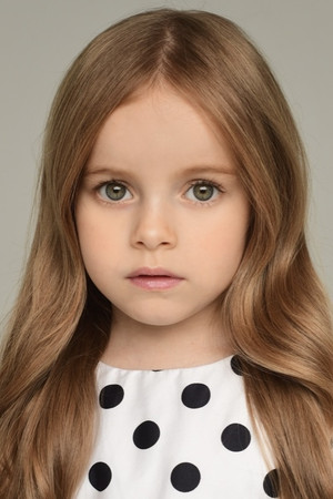 Polina Ainutdinova portrait