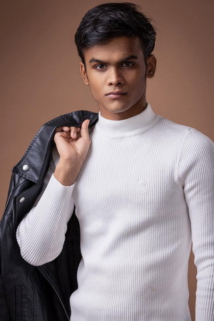 Ishan Saxena portrait