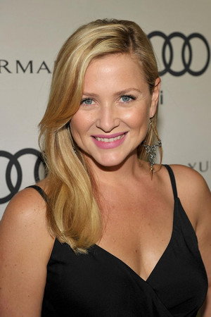 Jessica Capshaw portrait