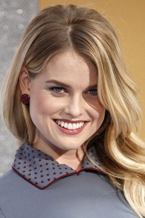 Alice Eve portrait