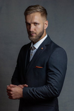 Shadee Rönnbäck portrait
