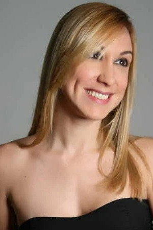 Maíra Góes portrait