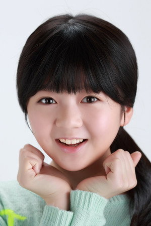 Jeon Min-seo portrait