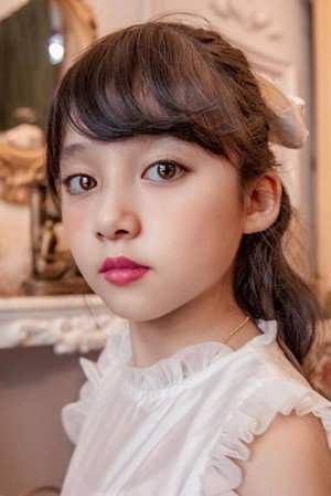Nini Weng portrait