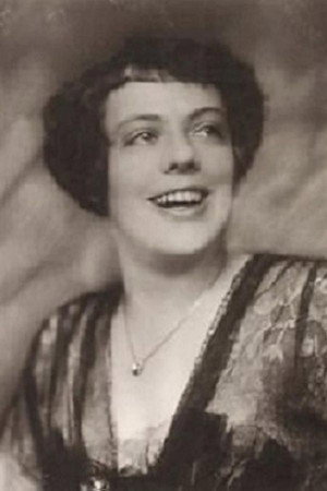 Senta Söneland portrait