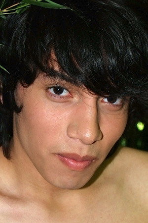 Maximo portrait