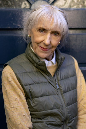 Anita Dobson portrait