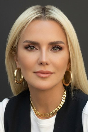 Ece Erken portrait