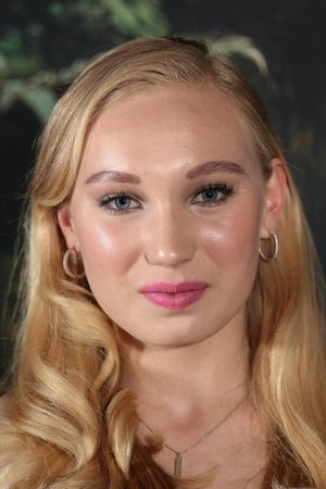 Helena Zengel portrait