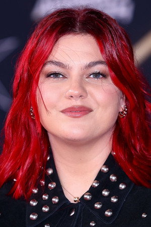 Louane portrait