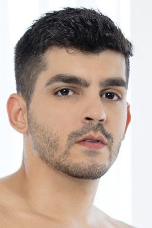 Vitor Alves portrait