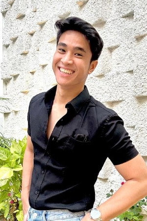Yesaya Abraham portrait