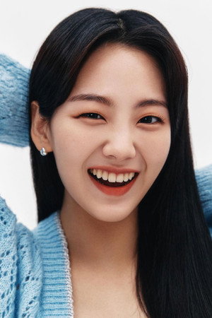 Cho Yi-hyun portrait