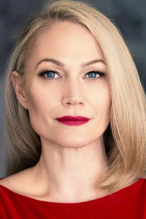 Sarah Wynter portrait