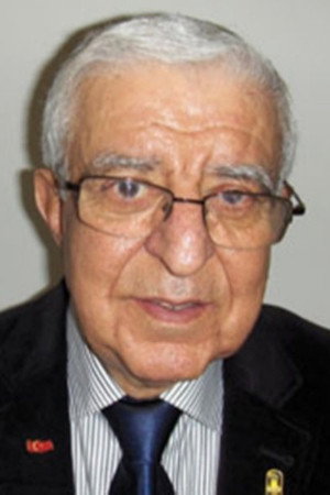 Üstün Asutay portrait