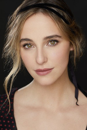 Lauren Swickard portrait