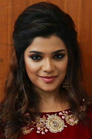 Aathmika portrait