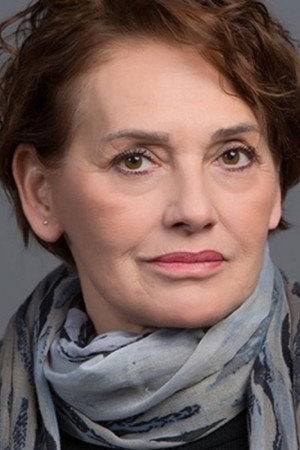 Nur Sürer portrait
