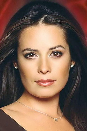 Holly Marie Combs portrait